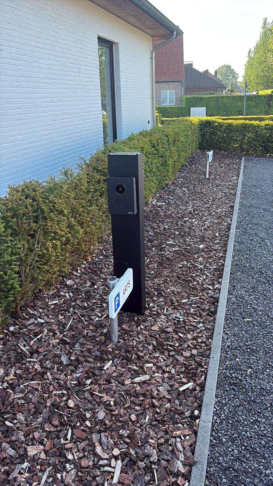 Thuislaadpaal voor elektrische wagen